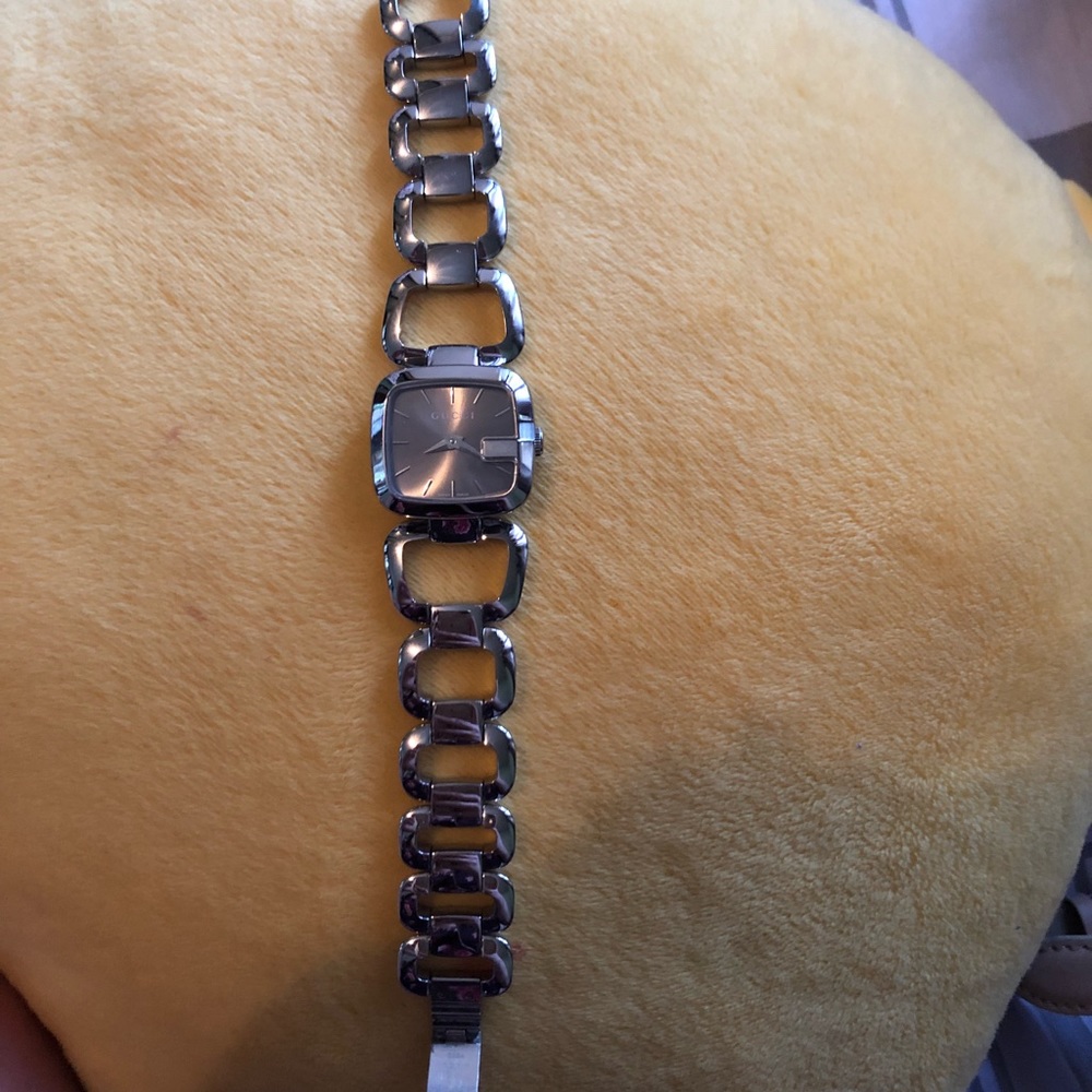 GUCCI watch - Picture 3 of 9